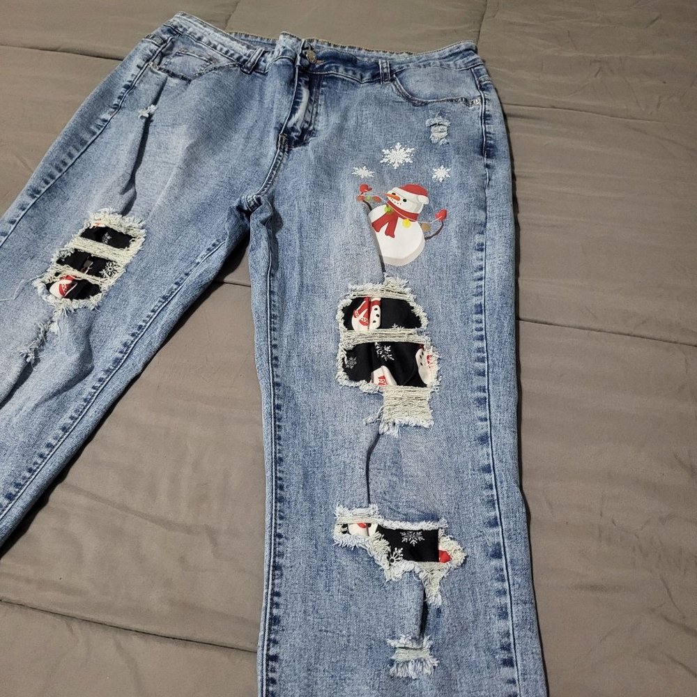 Holiday Snowman & Snowflake Women's Medium Wash Jeans, Size 18 - Picture 2 of 9